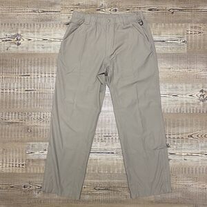 The North Face Hiking Pants Beige Shorts Mens Size Large Khaki Lightweight